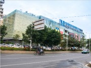 周?chē)h(huán)境——紅星美凱龍