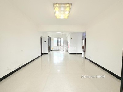 單價8000多商品房電梯房 木蘭楓丹4房2廳2衛(wèi) 精裝 中層-莆田二手房