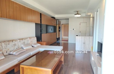 大唐 玉湖 萬(wàn)科城御園 三房?jī)蓮d兩衛(wèi) 醫(yī)療配套成熟 南北通透-莆田二手房