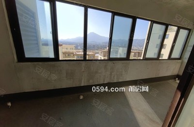 配車位！盈龍濱江雅郡電梯中高層三面采光大四房證齊滿-莆田二手房