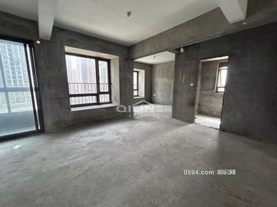 保利中央公園旁雅頌居12000出南北東毛坯小區(qū)中庭-莆田二手房