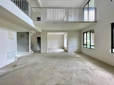 帶院子湖心島疊墅 上下層視野開闊小區(qū)綠化好-莆田二手房