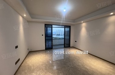 把玉湖美景搬進(jìn)家 大唐頭排 中層邊套 清晰有證 看房有密碼-莆田二手房