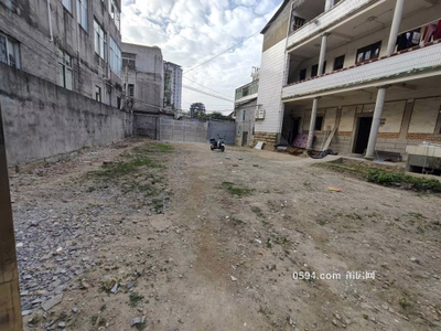 新度鎮(zhèn)溝口社區(qū)租金一年78000
 大面積 1100平 15間廳15衛(wèi)-莆田租房