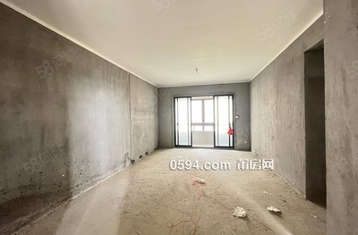 梅峰中山配套！陡門小區(qū) 毛坯四房 南北通透三面采光出-莆田二手房