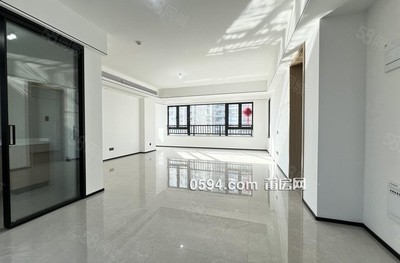 看整個玉湖   風(fēng)景美的很 聯(lián)發(fā)玉湖和悅一梯一戶-莆田二手房