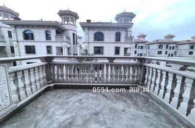 有天有地 祥和木蘭外灘別墅 6室 有電梯 贈(zèng)送部份裝修-莆田二手房