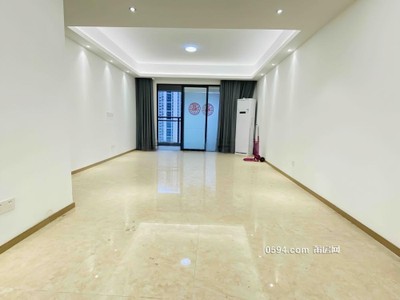 包車位物業(yè)！4房精裝可商可住，陽光城~九華廣場溪白二中-莆田租房