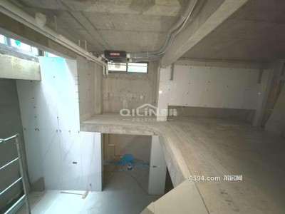 使用面積700平 贈(zèng)送車位大院子大露臺(tái)祥和木蘭外灘(別墅)-莆田二手房