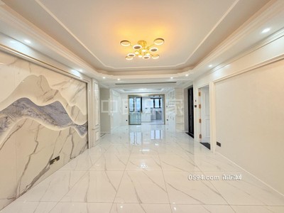 保利城譽峰花園 一梯一戶 南北精裝三房 零公攤-莆田二手房