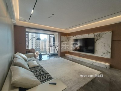 市中心凤达凤凰城 楼王 看小区中庭绿化 全新现代装修.-莆田二手房