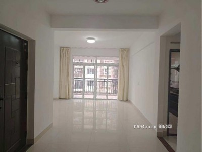 正榮時代華府 租金2200元 102平 3室2廳2衛(wèi)-莆田租房