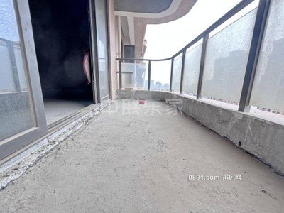 僅15850 十幾層 高端盤 皇庭水岸2期 毛坯大4房 豪.宅-莆田二手房