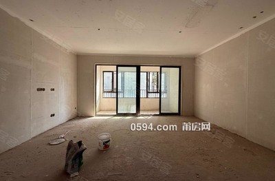 萬達廣場旁 中南瓏禧臺 交通便利 帶電梯 雙衛(wèi)生間 產權清晰-莆田二手房