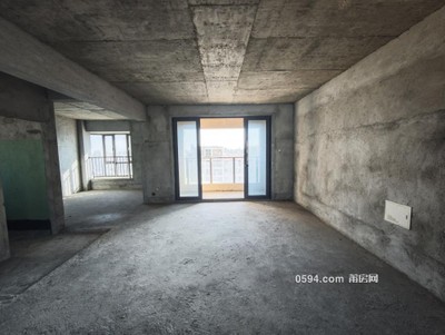 高層南北東！連低價(jià)買皇庭水岸二期 毛坯大三房無遮擋急賣-莆田二手房