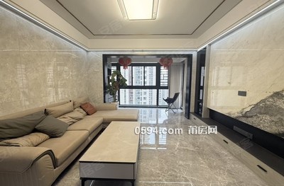 陽(yáng)光城檀悅 邊套復(fù)式贈(zèng)40平 裝修花了40 二中九華廣場(chǎng)附近-莆田二手房