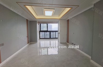 產(chǎn)權(quán)清晰 精裝修 南北通透 雙衛(wèi)格局 電梯房 滿二-莆田二手房