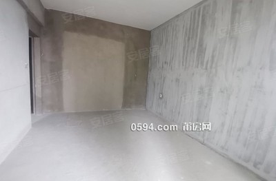 張鎮(zhèn)水鄉(xiāng) 毛坯2房可改小三房 中層視野好 證滿二 隨時看萬科-莆田二手房