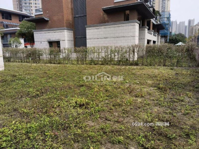 玉湖公園旁 萬(wàn)科四期雙拼別墅 上下有五層 帶前后大花園-莆田二手房