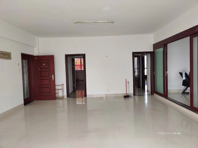 九五醫(yī)院旁邊  在勝利路與東園路交叉路口  交通非常方便-莆田租房