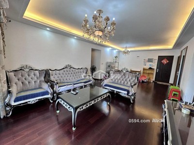 戶型結(jié)構(gòu)：樓中樓4房2廳4衛(wèi) 房屋簡(jiǎn)介：南北，戶型正氣。-莆田租房