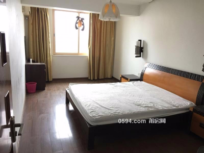 梅園大廈 4房2廳3衛(wèi) 中檔裝修 租2800包物業(yè)費(fèi)-莆田租房