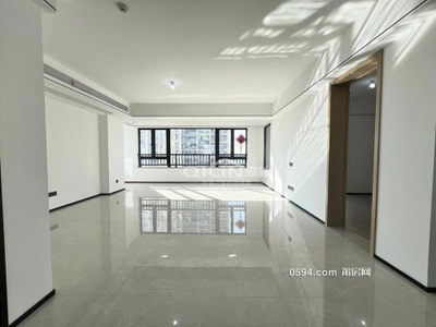 剛交房玉湖頭排保利聯(lián)發(fā)玉湖和悅中層南北通透一梯一戶-莆田二手房