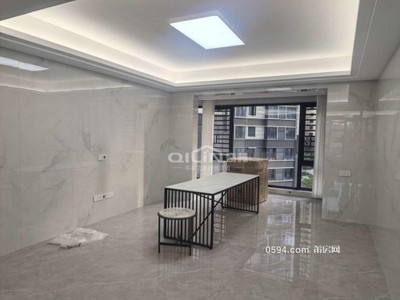 萬達(dá)旁瓏泉雅郡A區(qū) 4室2廳2衛(wèi)  電梯房 精裝修160平米-莆田租房