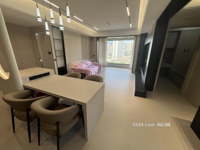 豪裝60個，全新裝修未入住的，融信邊套-莆田二手房