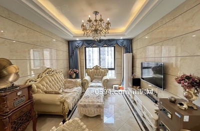 正榮財(cái)富中心 商業(yè)配套齊全 樓層好 帶電梯 大兩房 雙衛(wèi)-莆田二手房