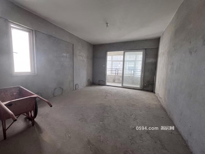 三潭小區(qū) 樓層好 近醫(yī)院 滿五 商品住宅 南北通透-莆田二手房