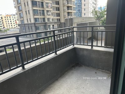 龍德井  剛交付 三房  贈(zèng)送露臺(tái)-莆田二手房