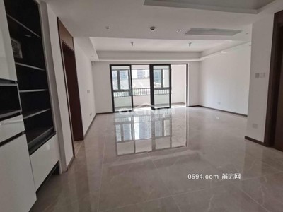 中南海瓏禧臺(tái)南北通透精裝可拎包入住虧急賣-莆田二手房