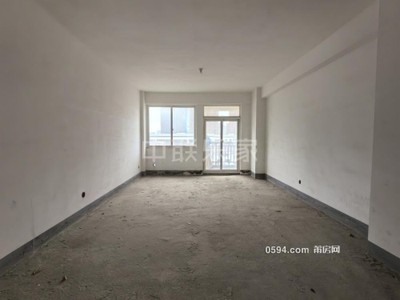 莆田九中對面 荔園華府 毛坯大三房 可改四房 低于行情價-莆田二手房