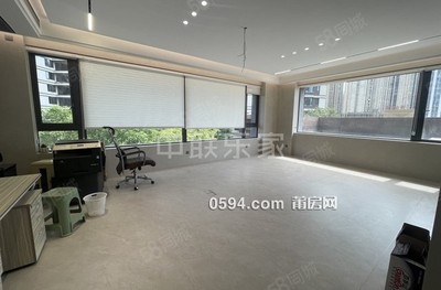 帶大露臺 融創(chuàng)建發(fā)觀瀾云著天際大平層邊套。鄰中南聯(lián)發(fā)-莆田二手房