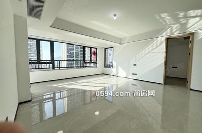 送產(chǎn)權(quán)車位 中山分校 一梯一戶 玉湖和悅 南北東4房-莆田二手房