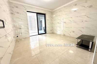 莆田九龍小區(qū) 精裝好房 滿二 商品住宅 雙衛(wèi)格局 有電梯-莆田二手房