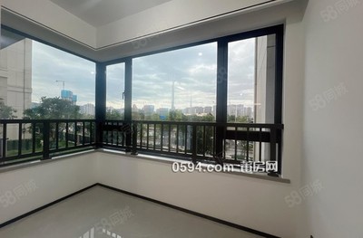 新小區(qū) 11000左右低價出 保利聯(lián)發(fā)玉湖和悅 全新精裝4房-莆田二手房