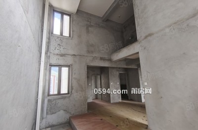 聯(lián)發(fā)君領綬溪 樓中樓贈送30平 綬溪公園九華廣場對面-莆田二手房