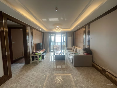  恒大御景半島 3室2廳2衛(wèi) 131平客廳較大可自住或辦公-莆田租房