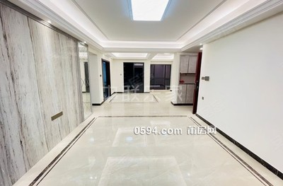 急賣！零公攤十幾層四房！二中九華廣場(chǎng)旁！豐潤世家-莆田二手房