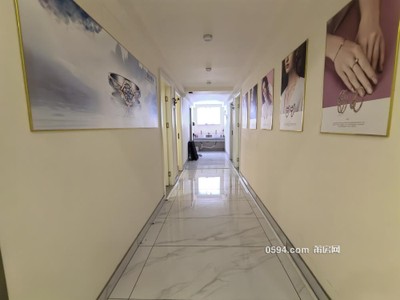 喜盈門對(duì)面 聯(lián)創(chuàng)國際廣場(chǎng) 精裝寫字樓 335平 僅售7700元 -莆田二手房