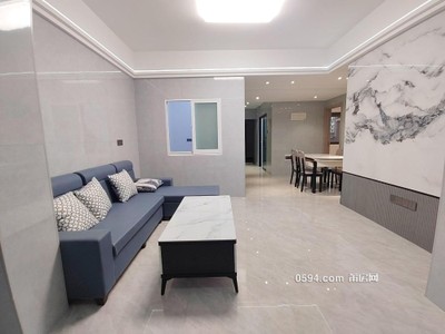 步行街龍德井旁 文獻(xiàn)廣場(chǎng) 精裝小3房未入住 朝南大陽(yáng)臺(tái)-莆田二手房