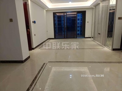 0公攤，精裝4房，南北西三面光，九華廣場綬溪公園-莆田二手房