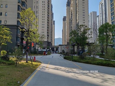 證件齊全 可以貸款 龍德井安置房 頤和居電梯3房 市醫(yī)院附近-莆田二手房