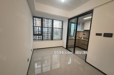 歡迎砍價保利聯(lián)發(fā)玉湖和悅 電梯房 朝南 樓層好 精裝4房雙衛(wèi)-莆田二手房