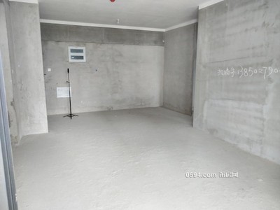 萬(wàn)達(dá)廣場(chǎng)附近 東瀾居小區(qū) 毛坯三房 大陽(yáng)臺(tái) 僅售98萬(wàn)-莆田二手房