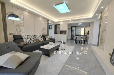 城南 聯(lián)創(chuàng)對(duì)面 肖厝佳園 4房2廳精裝修 每平方   9元-莆田二手房