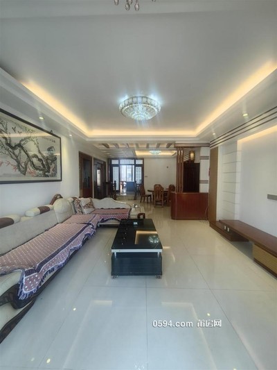 萬(wàn)達(dá)附近 金威豪園溫泉小區(qū) 4房2廳精裝修 僅售145萬(wàn)-莆田二手房