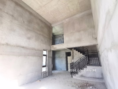 多棟恒大別墅穩(wěn)定在賣(mài)！性?xún)r(jià)比高的一棟！送大花園地下室-莆田二手房